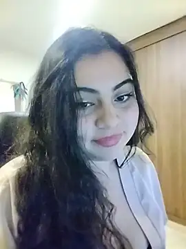 Roxxy_Sade Adlı Modelin Canlı Sohbet Odası