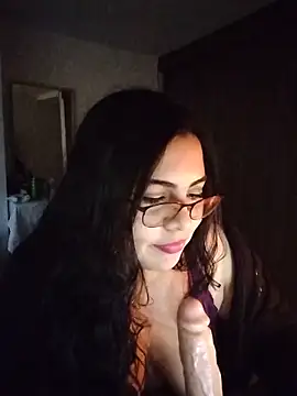Roxxy_Sade Adlı Modelin Canlı Sohbet Odası