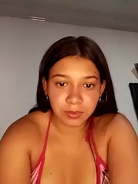 Tailuz20's Live Chat Room