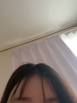 _Miru_ Live Chatraum
