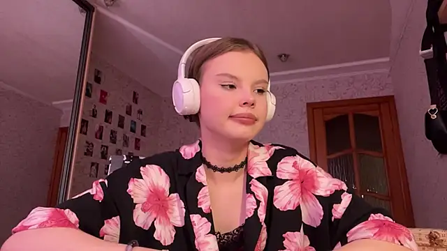 Vivienneyourdreamn Live chat-huone