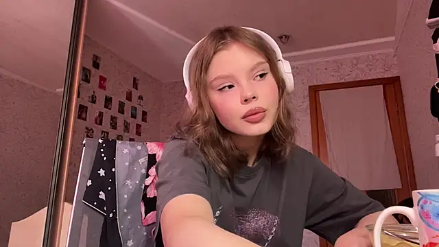 Vivienneyourdream Live Chatrum