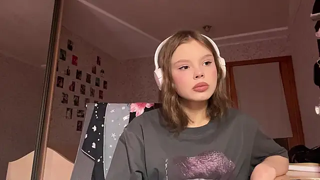 Vivienneyourdream чат на живо