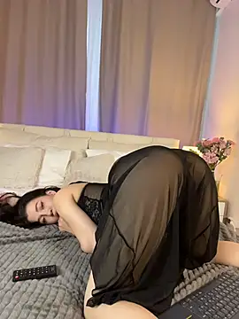 Show webcam porno en direct de HornyPriestess