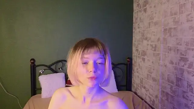 T1nker_Bell's Live Chat Room