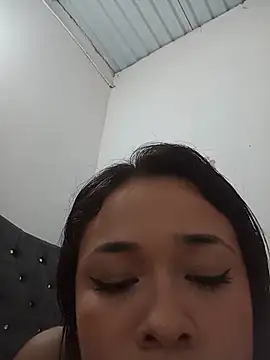 aleyyozan Live chat-huone