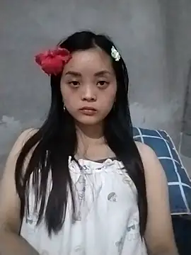 Živá chatovací místnost Traem-12