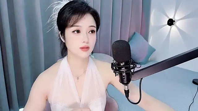 Chat soba uživo modela Momo-Wow