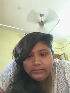meenaqueen's Live Chat Room