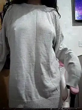 חדר צ'אט בשידור חי של Mia_foxxi