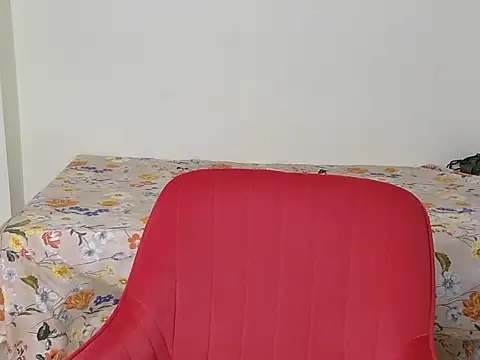 Chat soba uživo modela hii-tanisa