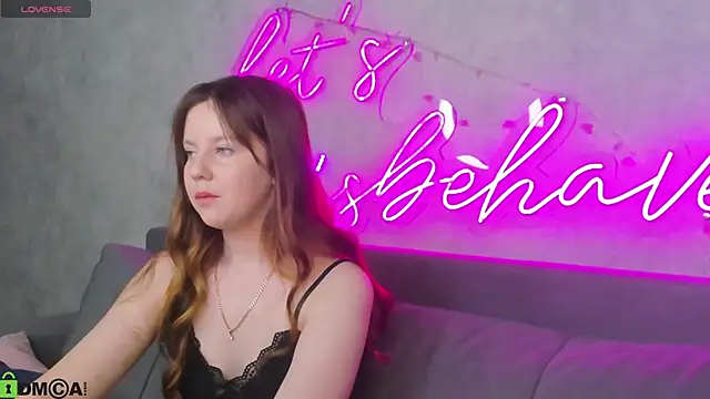 חדר צ'אט בשידור חי של Violeta_Paul
