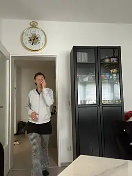 PregnantEmilia Cameră chat live