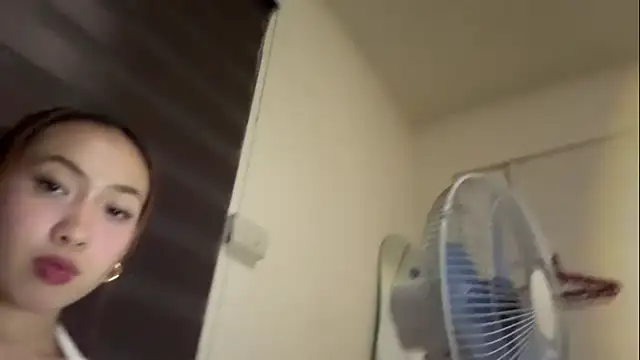 LeotaTick Live Chatraum