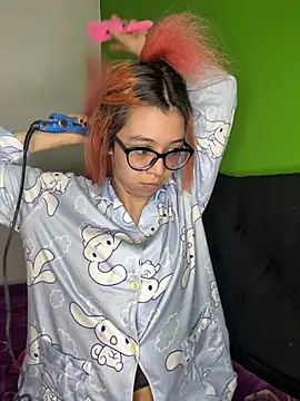 Chat ao vivo de Nana-Komatsu