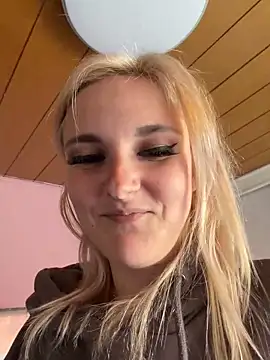 Živá chatovací místnost Viviluu_Offiziell