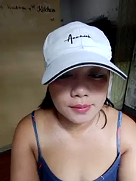 prettydora_'s Live Chat Room