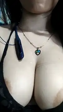 חדר צ'אט בשידור חי של sexypinki1