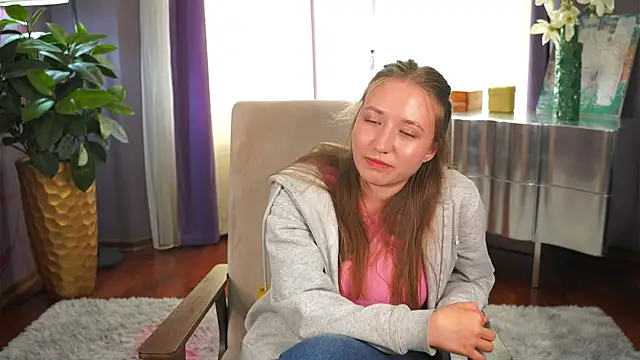 MarthaAlavi Adlı Modelin Canlı Sohbet Odası