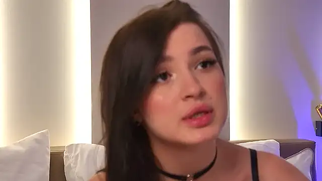 AlanaHurd_ – Naživo chatovacia miestnosť