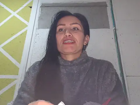 Nicolsweet_ Adlı Modelin Canlı Sohbet Odası