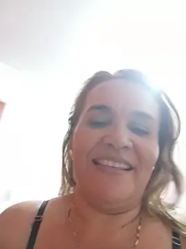 Sara_hilton02 Adlı Modelin Canlı Sohbet Odası