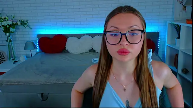 Živá kamerová sex show ArishaSky