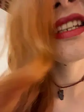 RedHotTeaseXXX's Live Chat Room