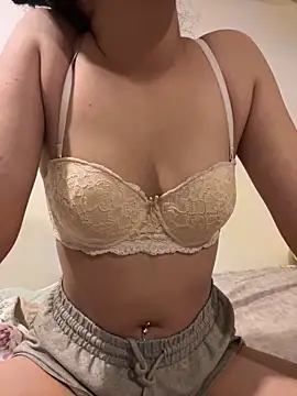 eceefy Live Chatraum