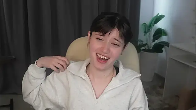 LeliaFujimoton Live chat-huone