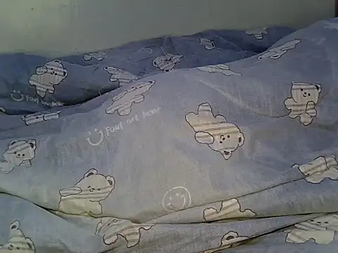naughty-viv чат на живо