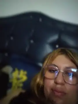 Živá chatovací místnost Lola_scott