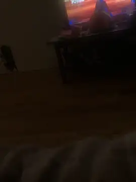 SUCKTEENUTT 现场聊天室