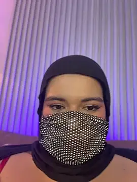 Živá chatovací místnost Yasminee_