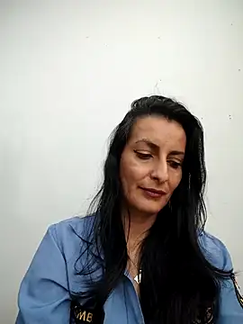 ALEJANDRA__28 Live Chatraum