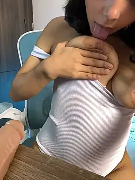 Evi_angeline – live chatrum