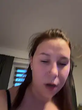 NinaBlack22 실시간 채팅방