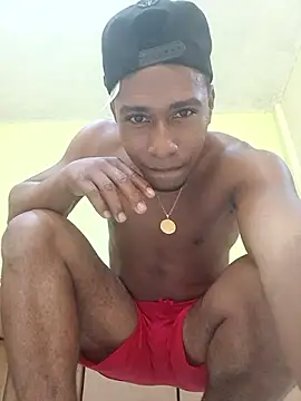 MIATHIAGO 现场聊天室