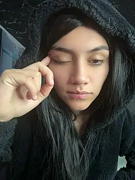 Онлайн чат Nicolle_Quiintero