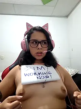 Phòng Chat Trực Tiếp Miss_kittyX