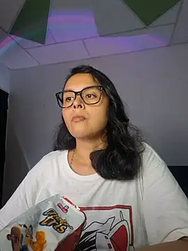 Živá chatovací místnost Miss_kittyX