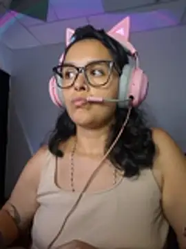 Živá chatovací místnost Miss_kittyX