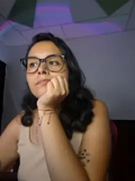 Miss_kittyX Adlı Modelin Canlı Sohbet Odası