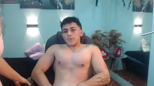 Živá chatovací místnost MollyxBrat