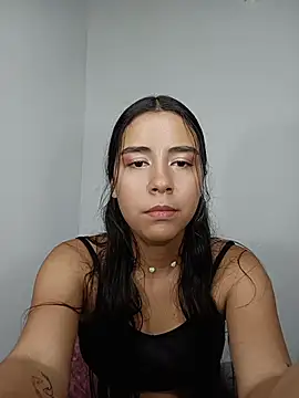 Živá chatovací místnost Danna_Petite88