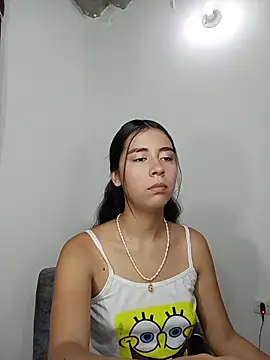 Chat soba uživo modela Danna_Petite88