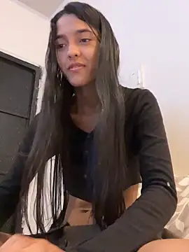 mia_honeyy_'s Live Chat Room