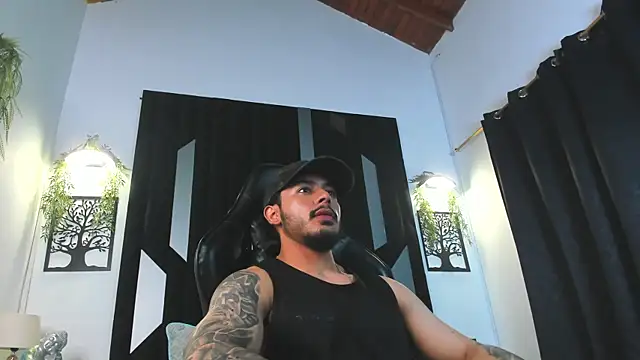 Justin_WhiteJS – live sex-cam-show