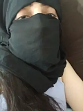 Sara11arab Adlı Modelin Canlı Sohbet Odası