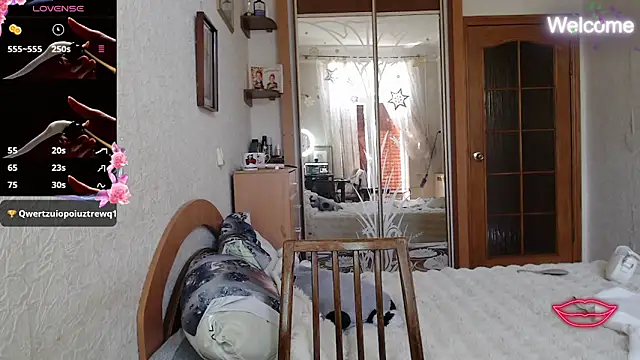 Yevgeshka-Milashka Adlı Modelin Canlı Sohbet Odası